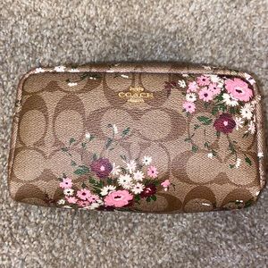 Coach make up bag-SALE!!!!